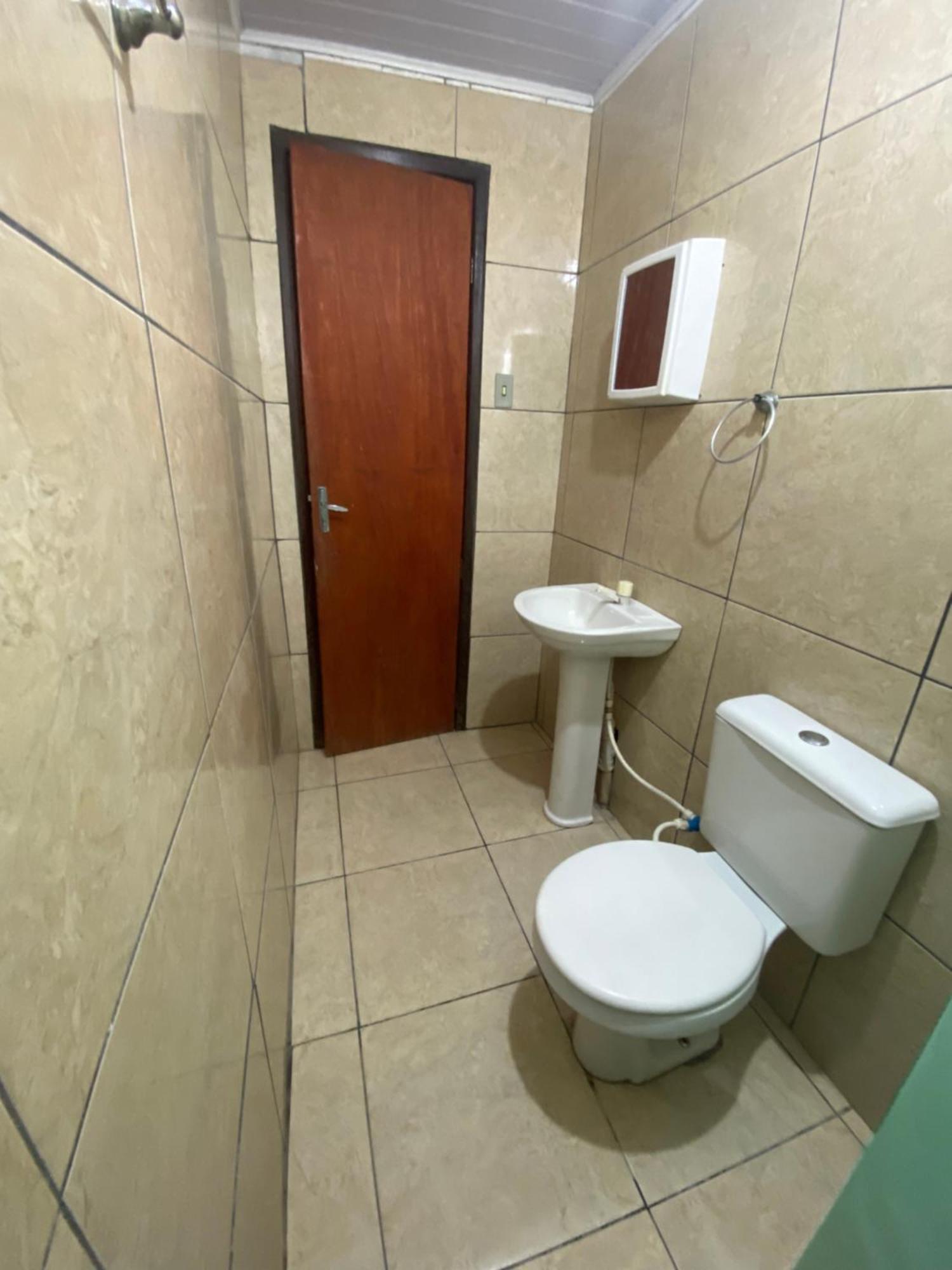 Dorm Room 5-6 People Shared Bathroom Outside Room Dublin Extérieur photo